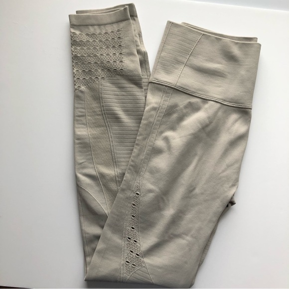 Gymshark M Energy Seamless Leggings - Picture 3 of 9